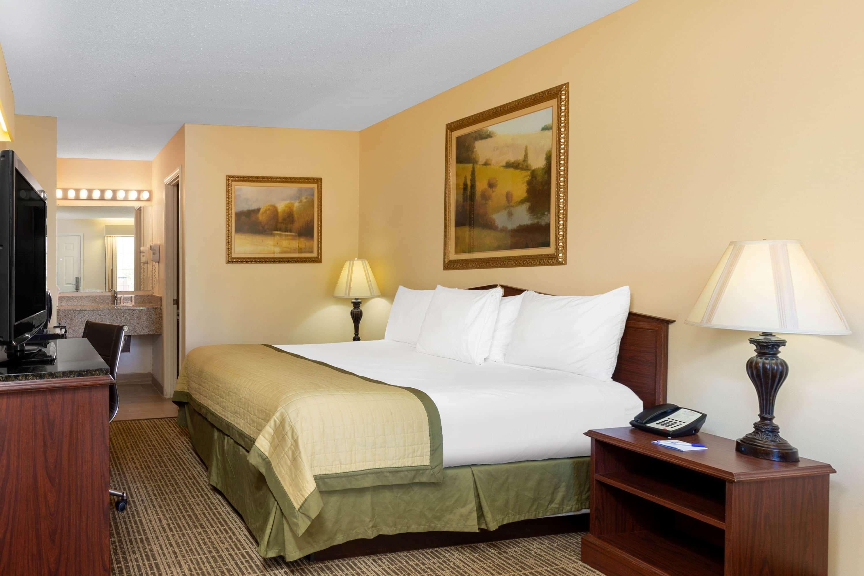 Baymont By Wyndham Easley/Greenville Ngoại thất bức ảnh